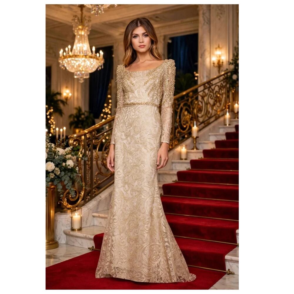 NEW Mac Duggal Embroidered Applique Shoulder Detail Trumpet Gown Size 8